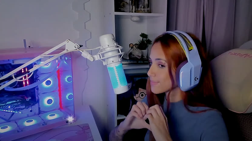 Streamer live on camera during the TaDa Gaming activation