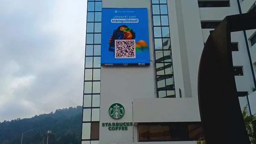 Campaign LED panel on a building facade in Bogotá